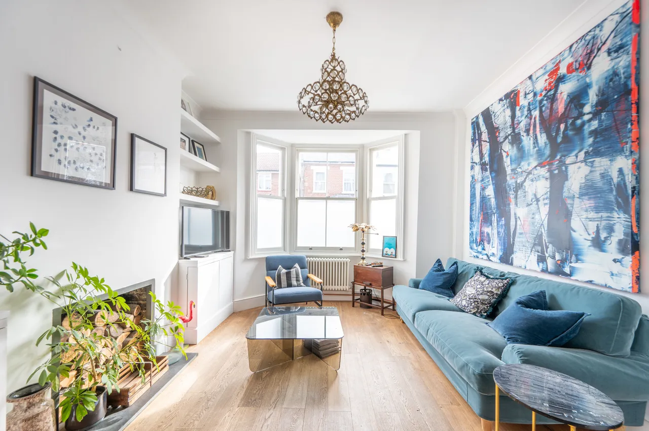 33 Greyhound Road, London, photo 5