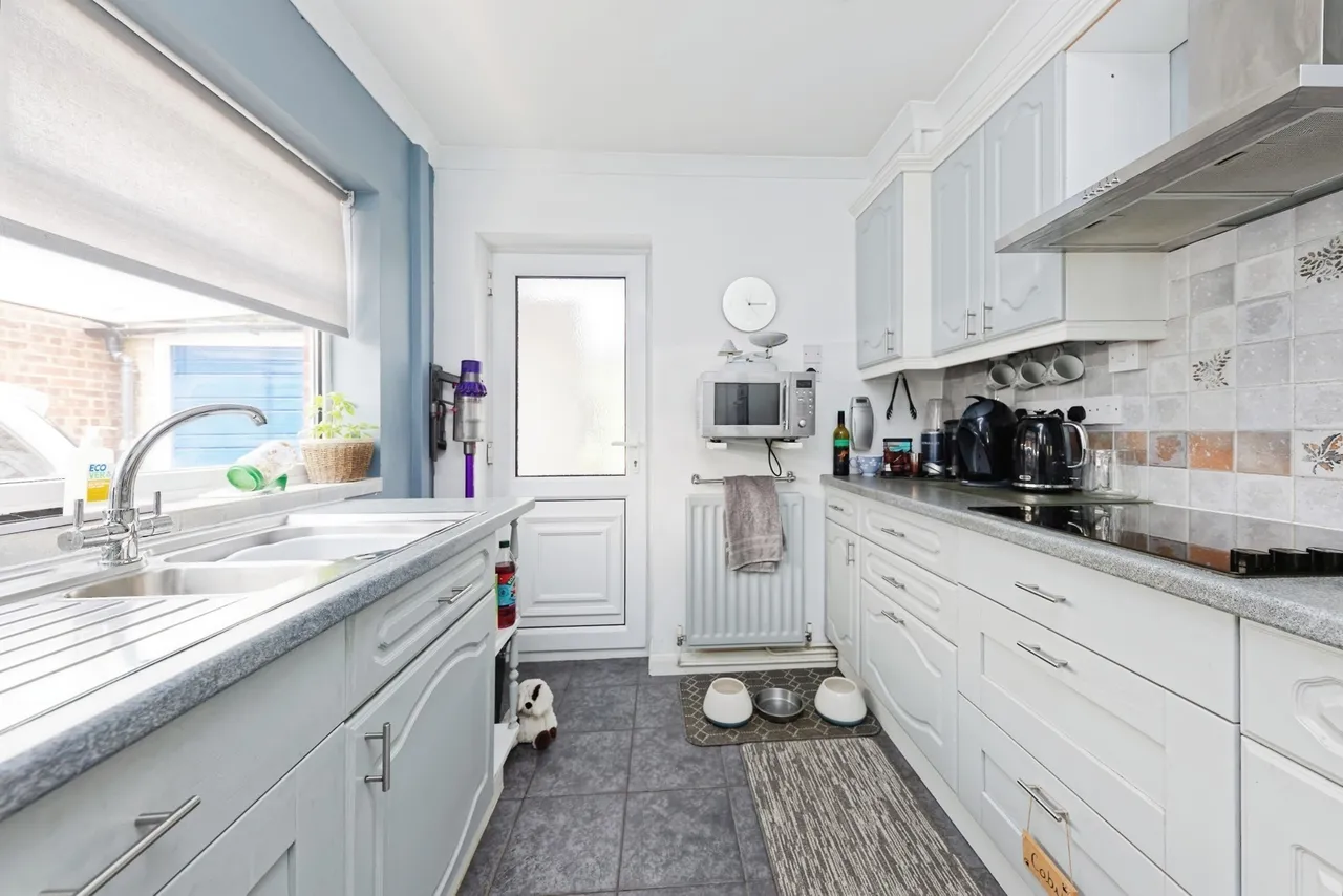 St. Barts Road, Sandwich, Kent, CT13, photo 13