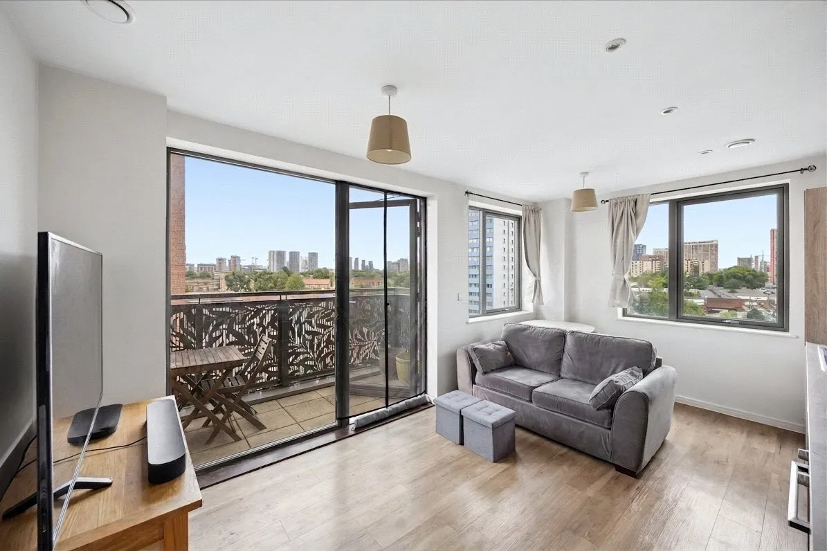 1 bed flat for sale, Hammersley Road, E16
