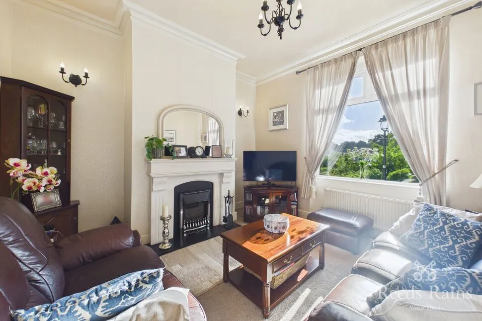 York Terrace, Halifax, HX3, photo 4