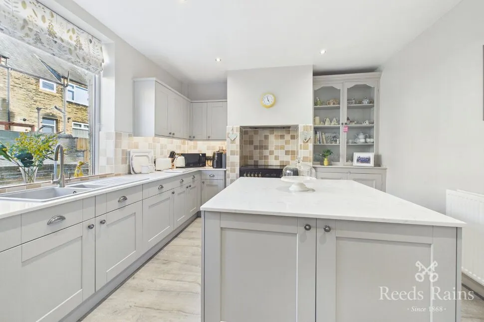York Terrace, Halifax, HX3, photo 5