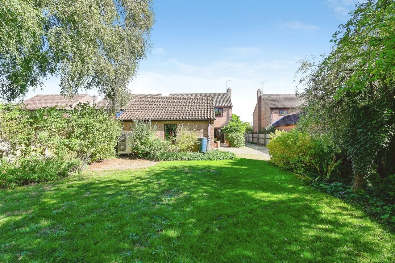 The Green, North Runcton, PE33, photo 4