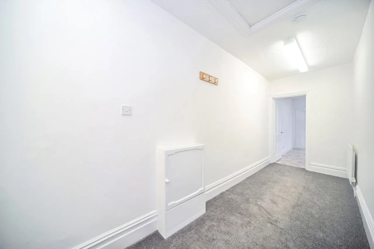 Hill Lane, Bassett, SO15, photo 9