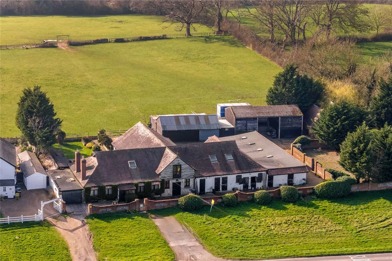 Old Farleigh Road, Farleigh Common, CR6, photo 3