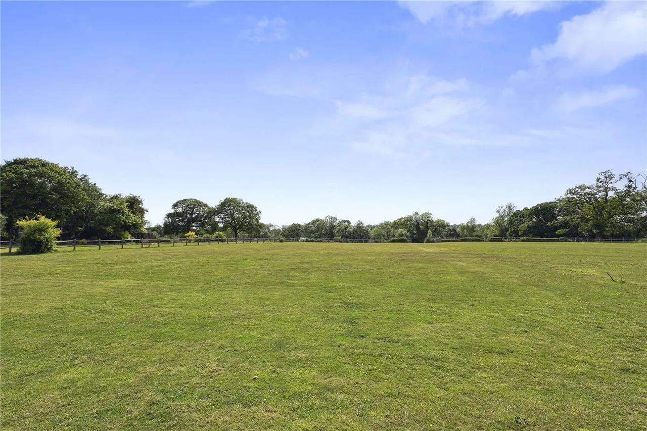 Old Farleigh Road, Farleigh Common, CR6, photo 5