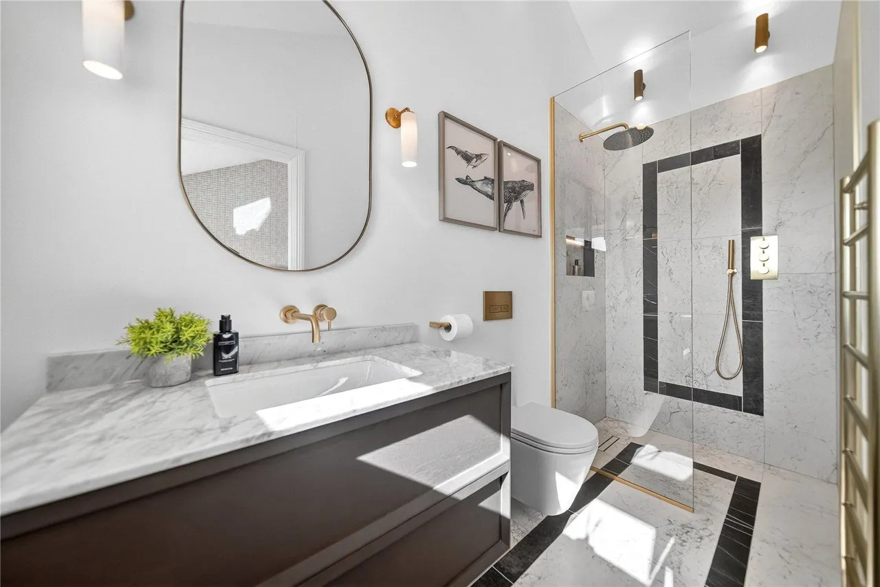 Dunstarn Lane, Leeds, LS16, photo 15