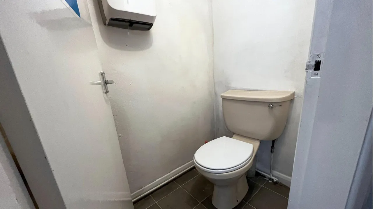 Blaby Road, Wigston, LE18, photo 6