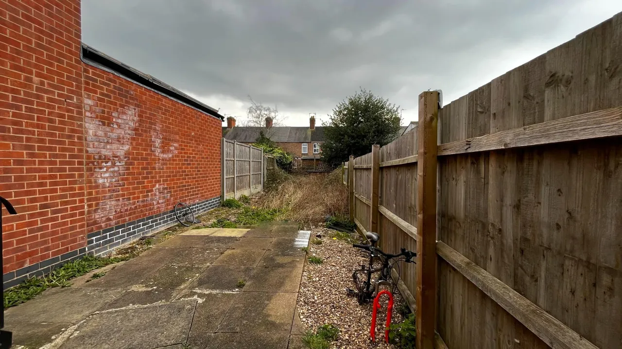 Blaby Road, Wigston, LE18, photo 7