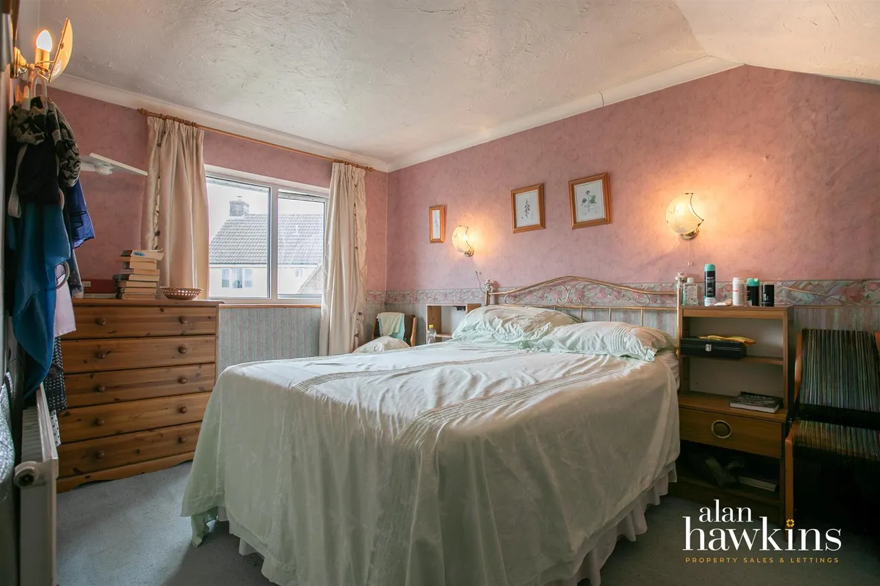 Branscombe Drive, Royal Wootton Bassett, SN4, photo 7