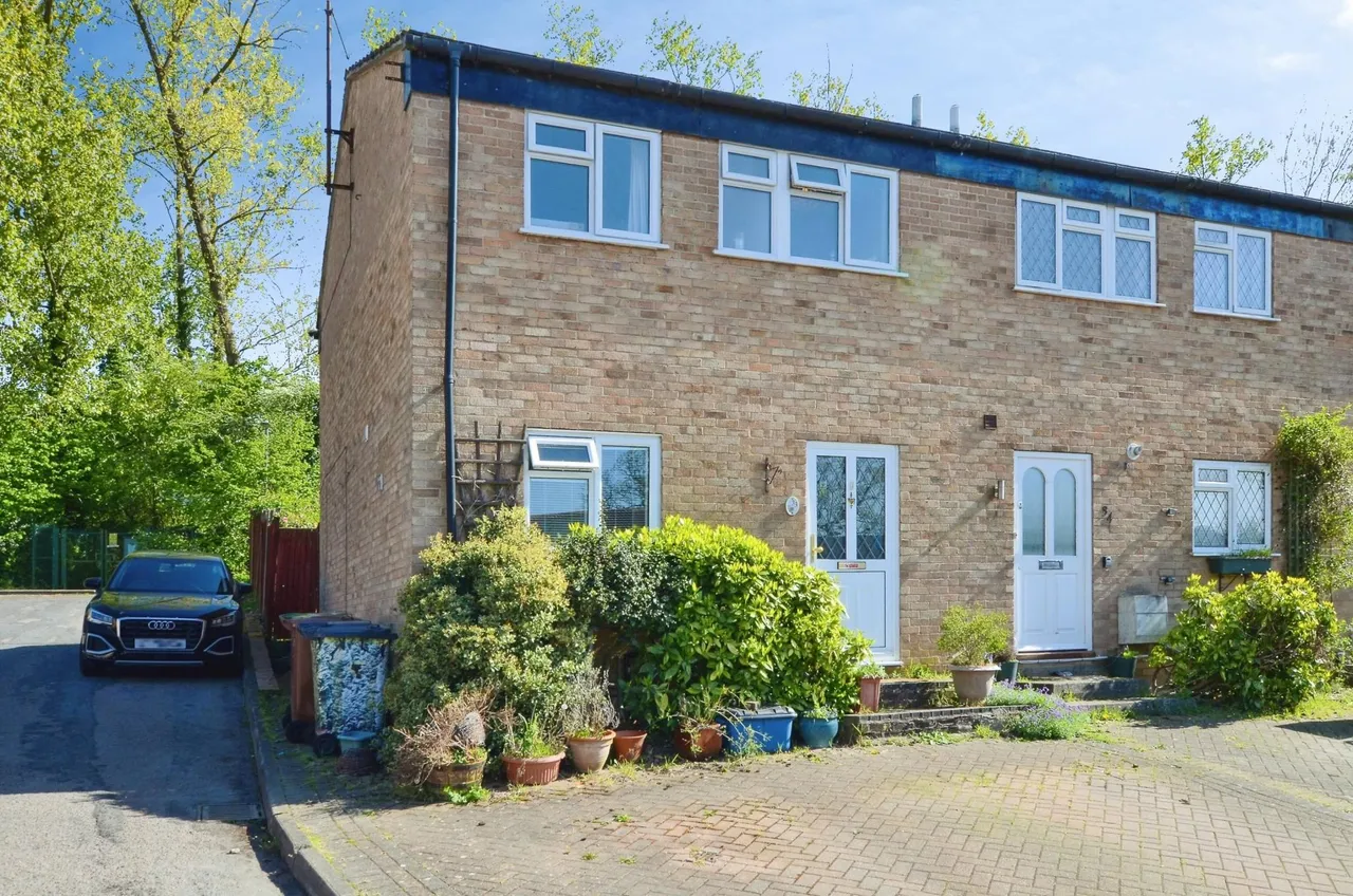 3 bed house for sale, Wilcox Close, Borehamwood, WD6