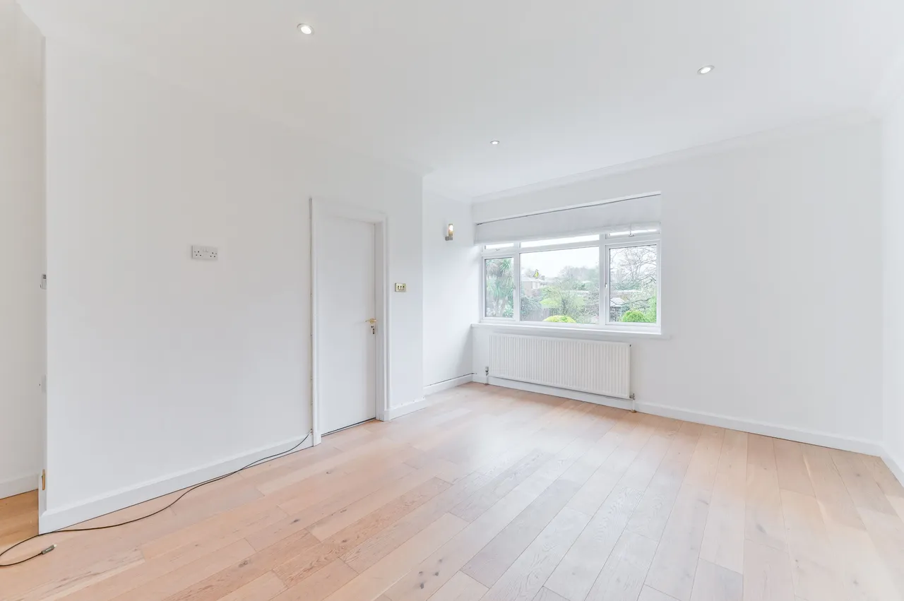 New Malden, KT3, photo 8