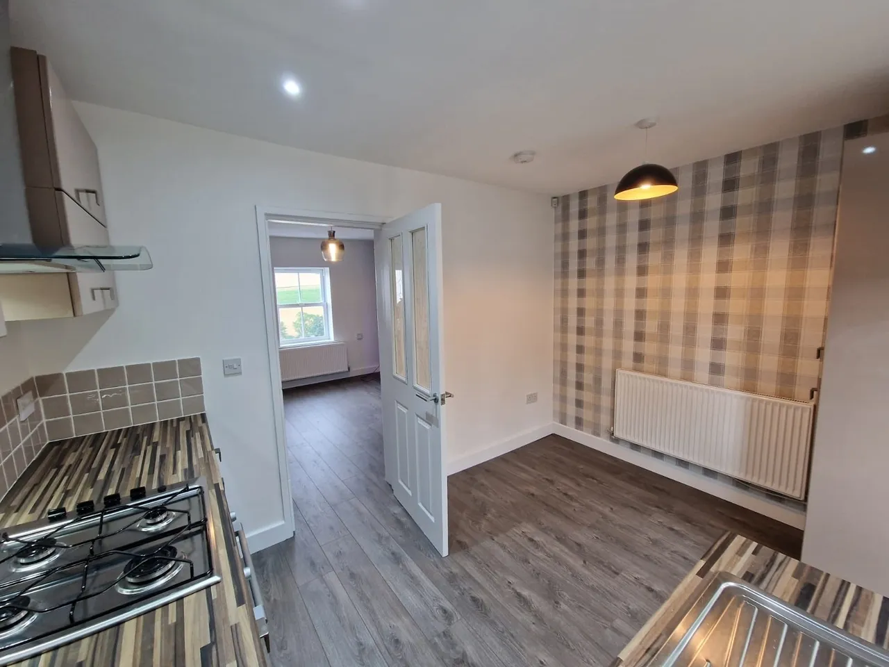Dalton Lane, Rotherham, S65., photo 6
