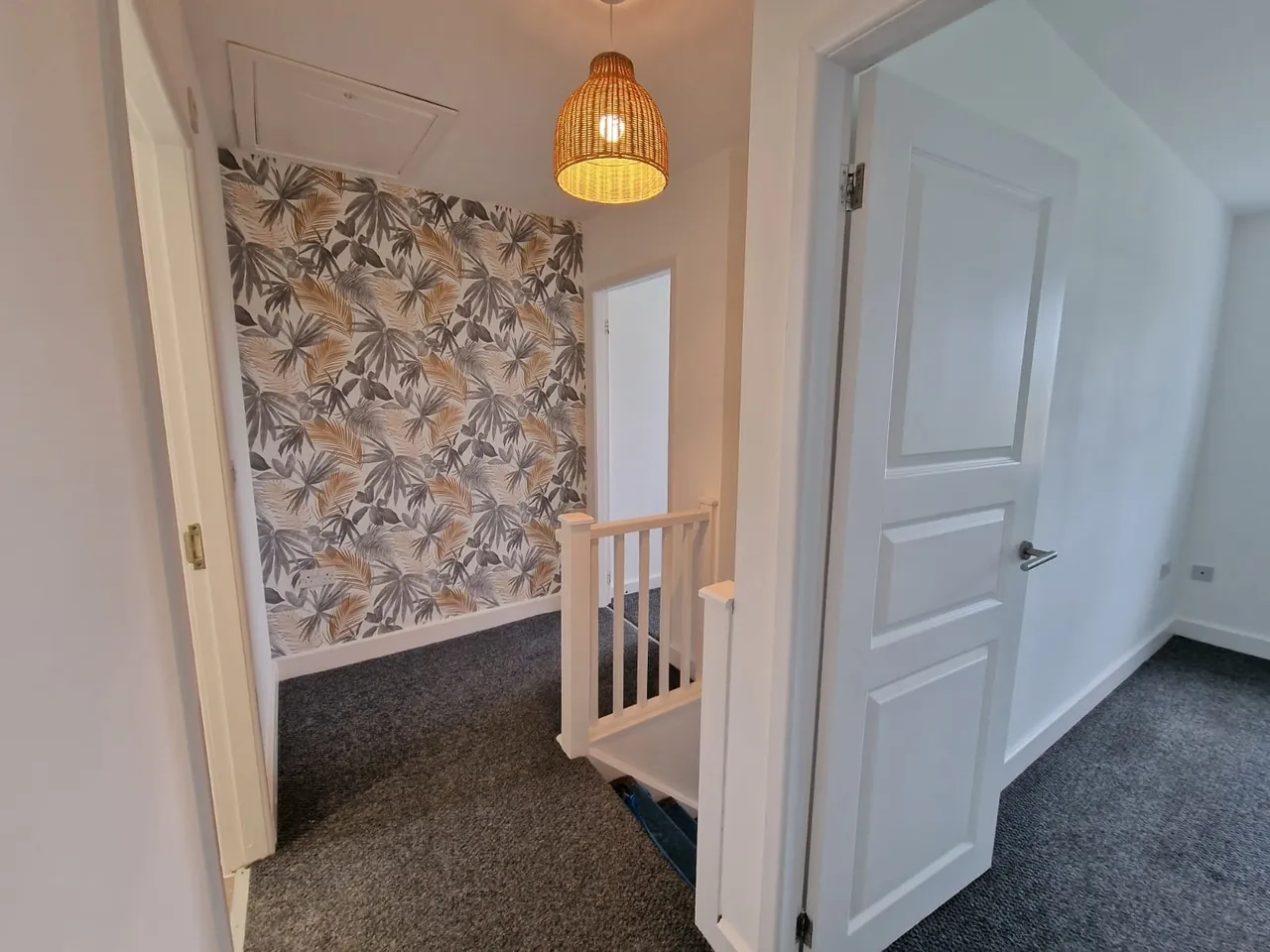 Dalton Lane, Rotherham, S65., photo 10