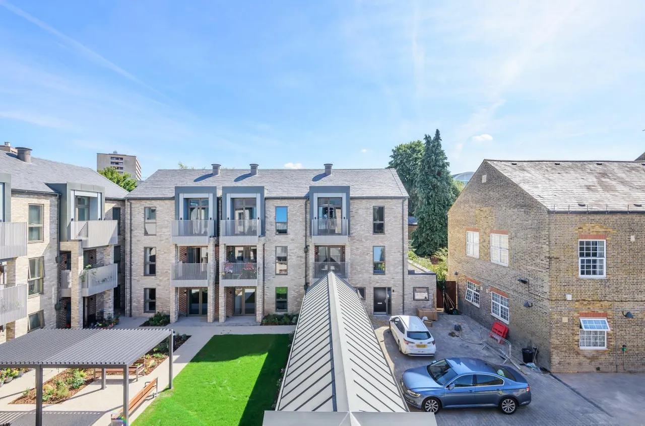 New Windsor Street, Uxbridge, photo 9