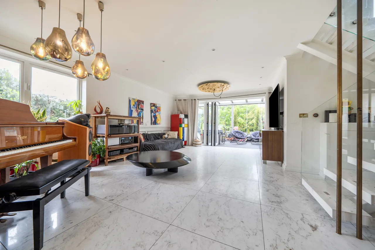 Well Grove, Whetstone, N20, photo 2