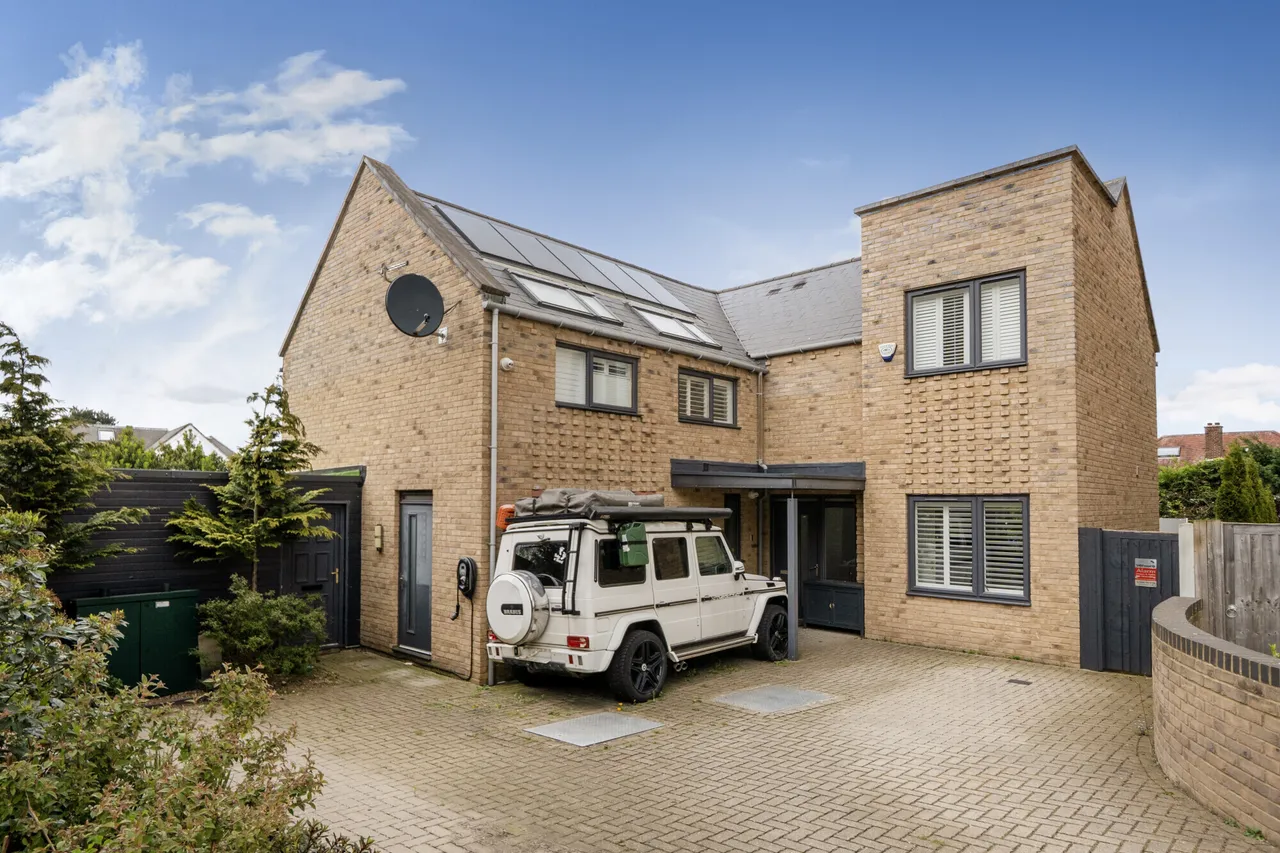 Well Grove, Whetstone, N20, photo 4