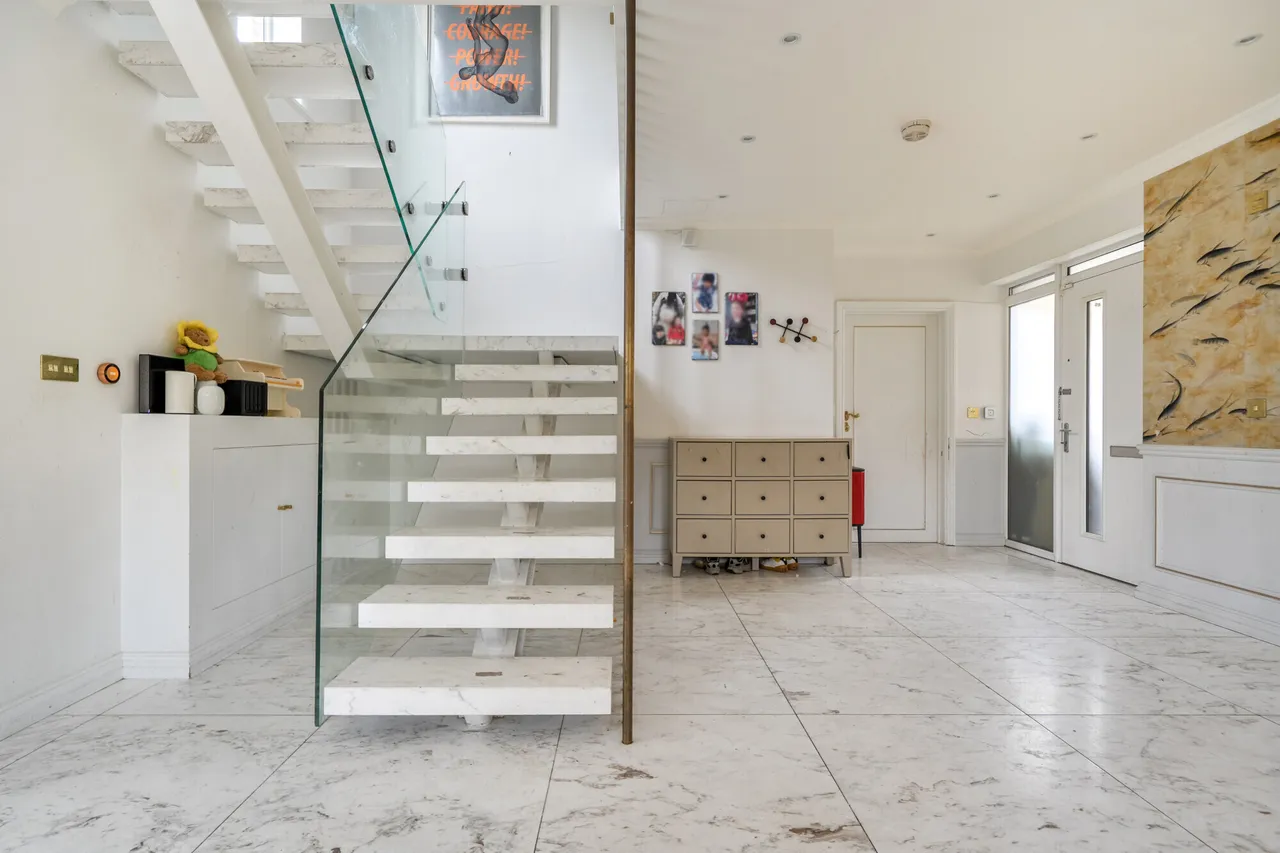 Well Grove, Whetstone, N20, photo 9