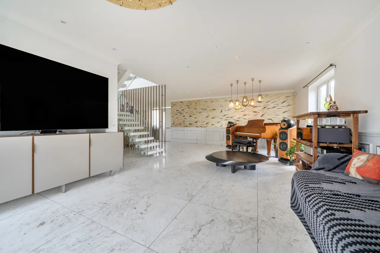 4 bed house for sale, Well Grove, Whetstone, N20