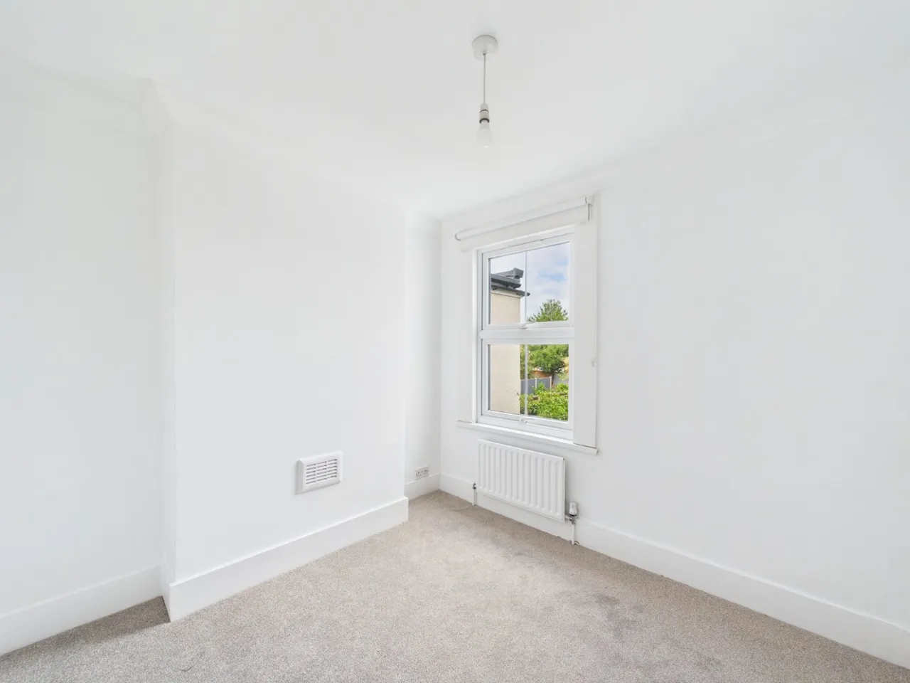 Chapel Park Road, Addlestone, KT15, photo 16