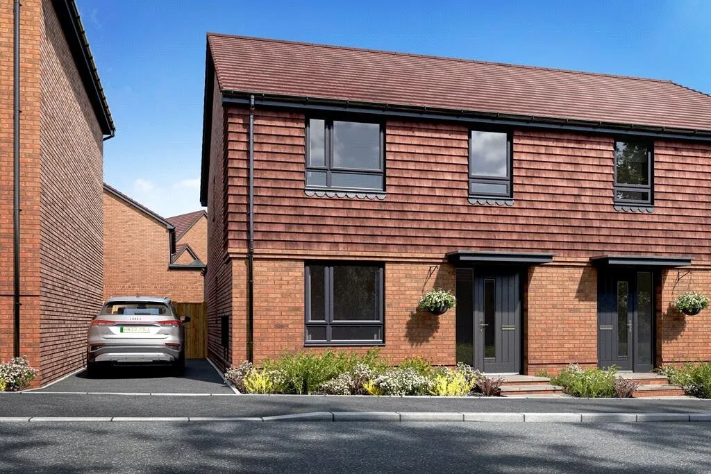 3 bed house for sale, Brunswick Road, Deepcut, GU16