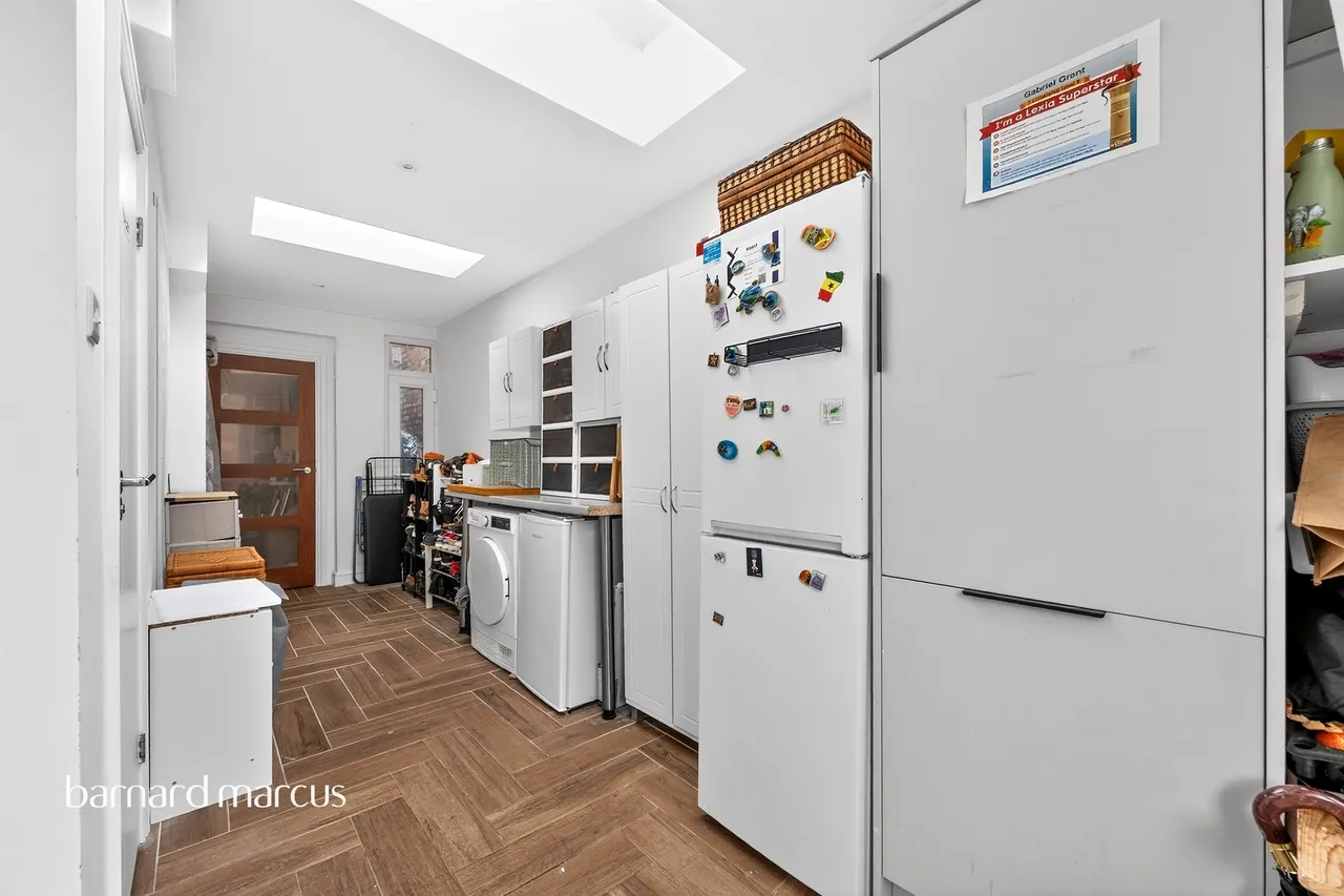 Addiscombe Court Road, Croydon, CR0, photo 8