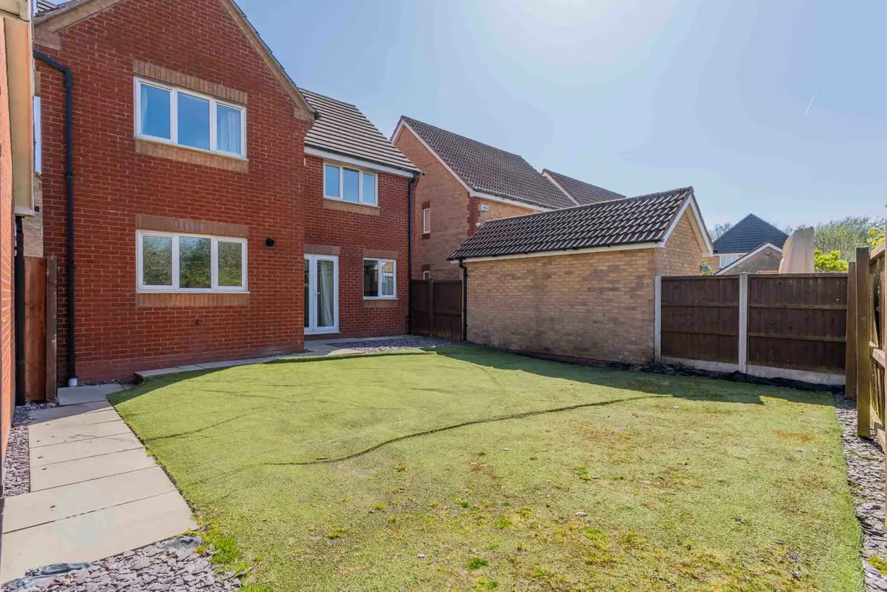 Lee Bank, Westhoughton, Bolton, BL5 3HQ, photo 12