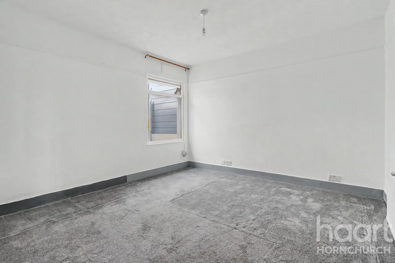 Wingletye Lane, Hornchurch, RM11, photo 4