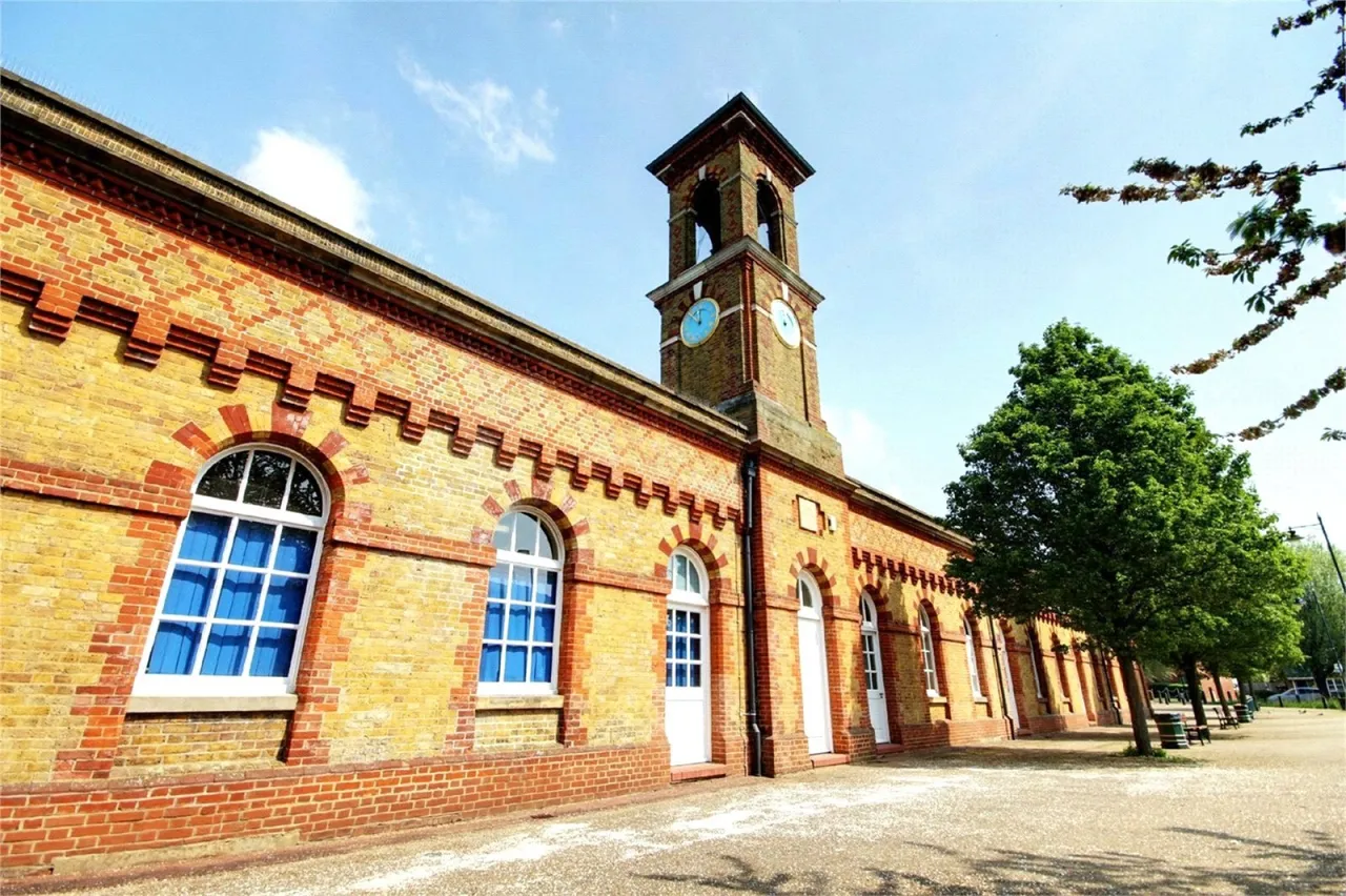 Sten Close, Enfield, EN3, photo 11
