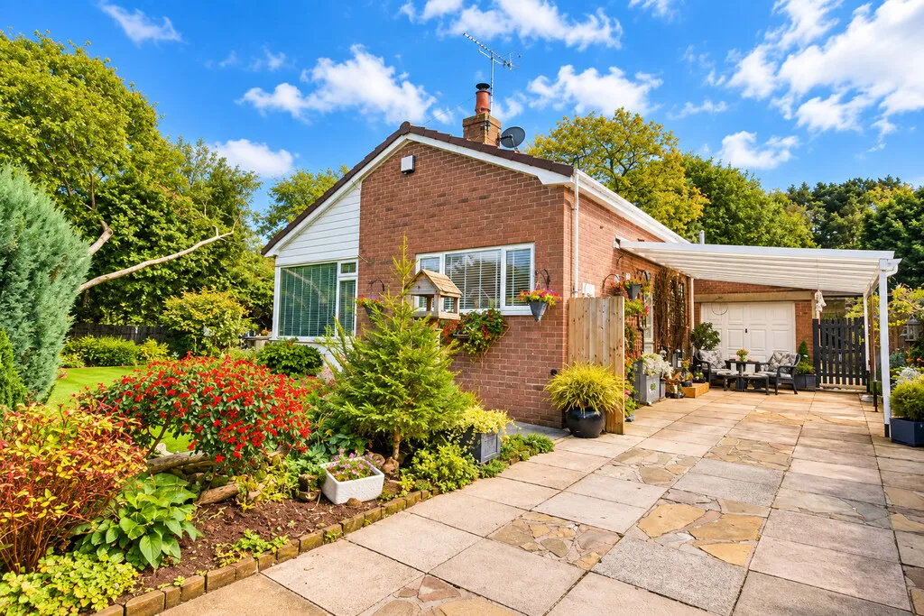 2 bed house for sale, Avon Grove, Loggerheads