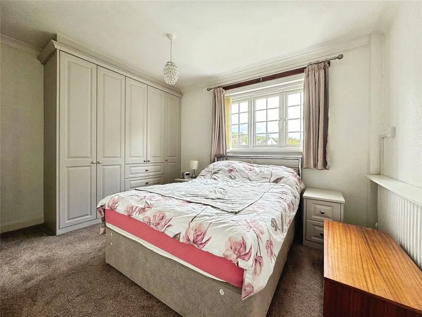 Well Hall Road, London, SE9, photo 4