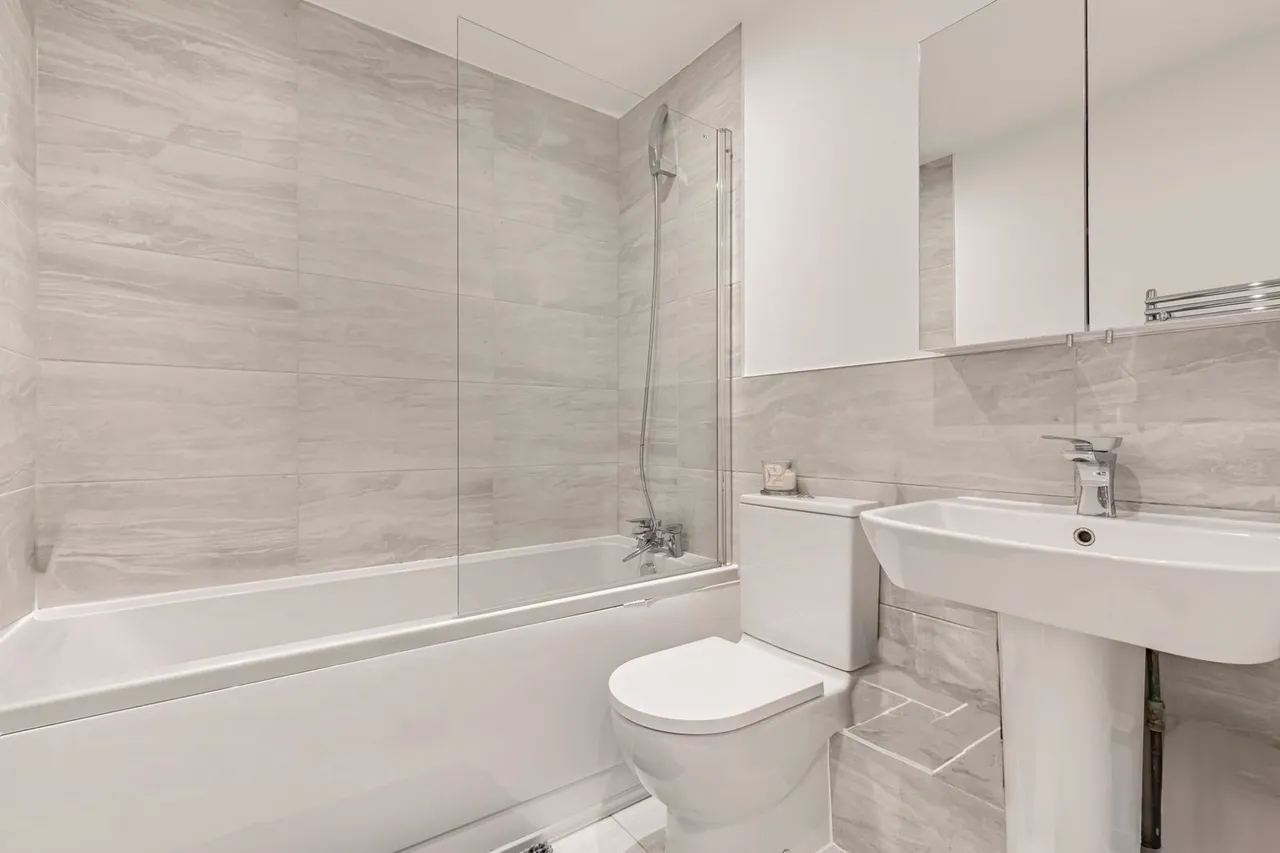 Garratt Lane, Earlsfield, SW17, photo 5