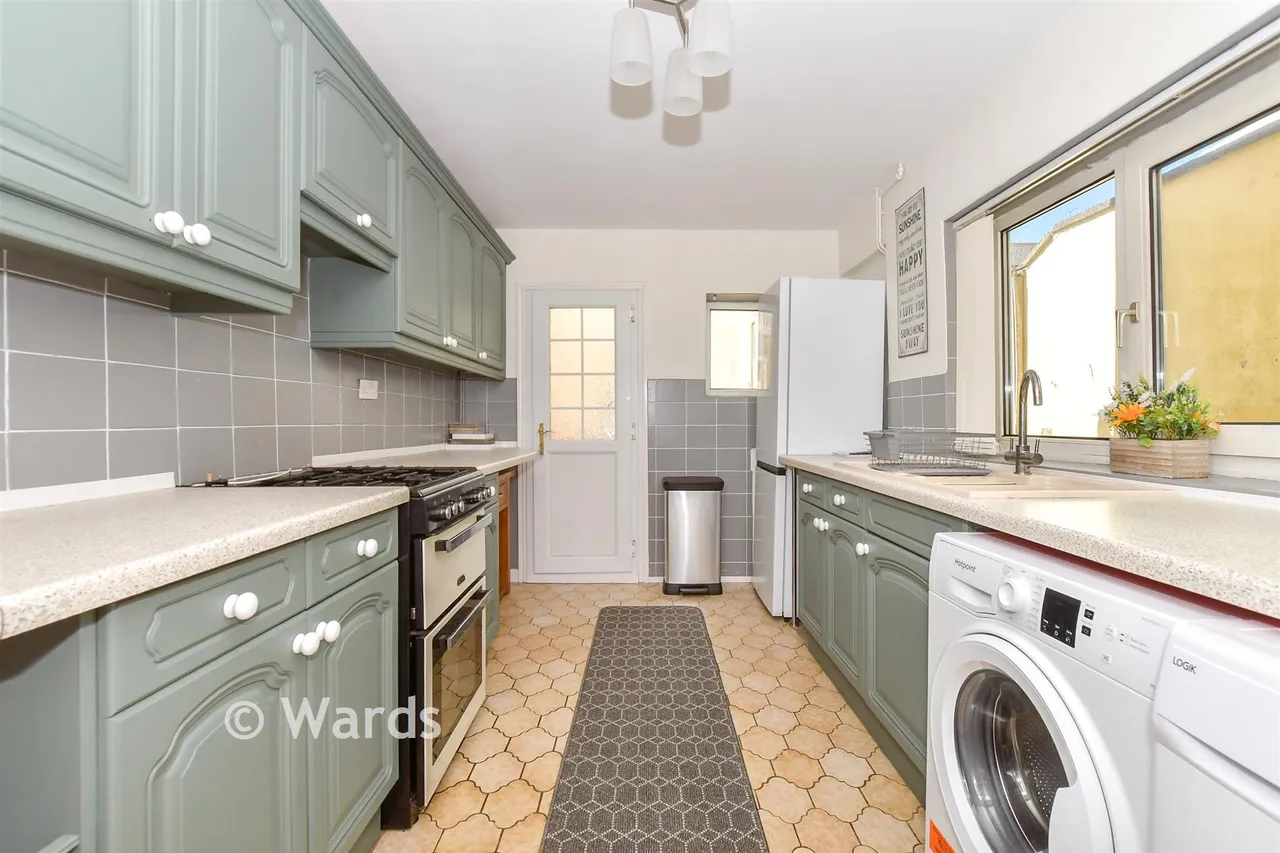 Kitchener Road, Dover, CT17, photo 3