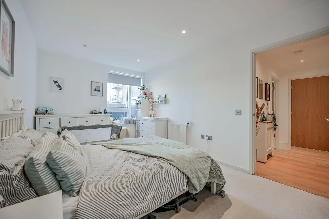 Flat 43, Candish Court, Miles Road, London, photo 9