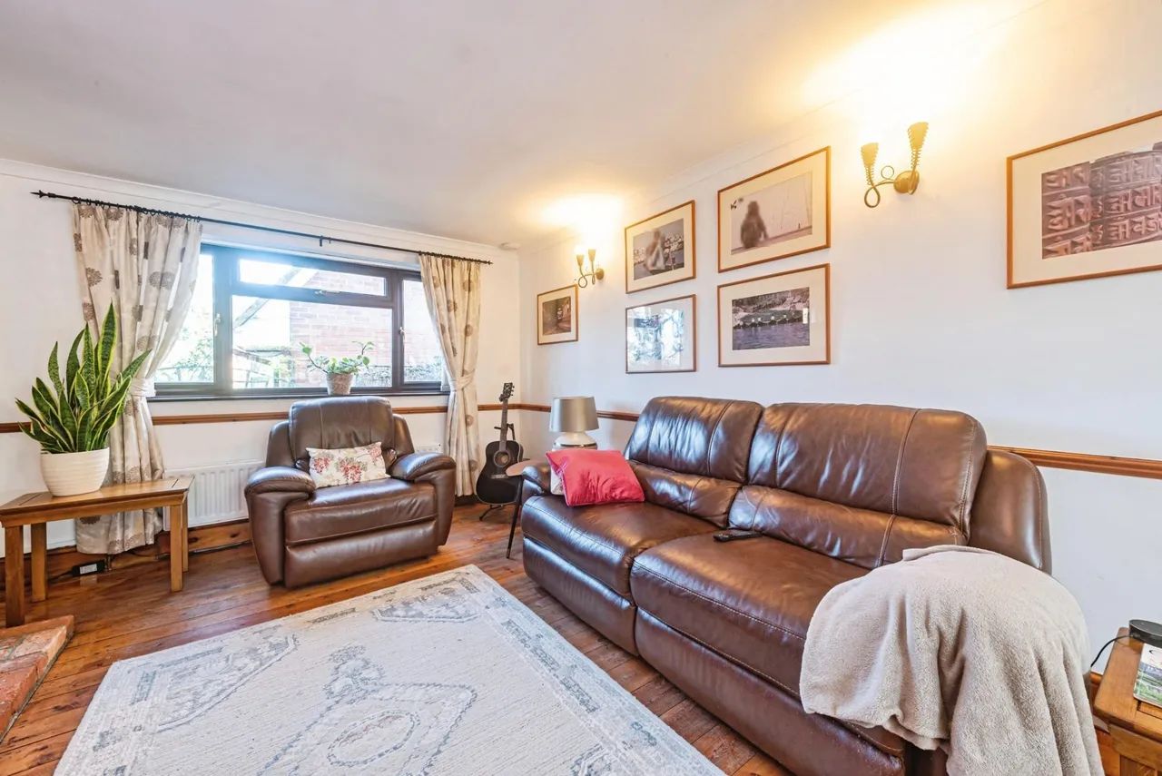 New Road, Tadley, RG26, photo 2