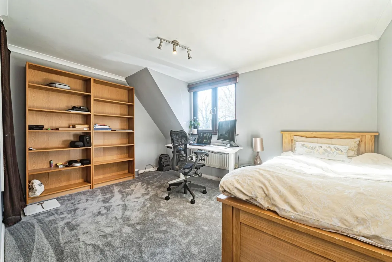 New Road, Tadley, RG26, photo 13