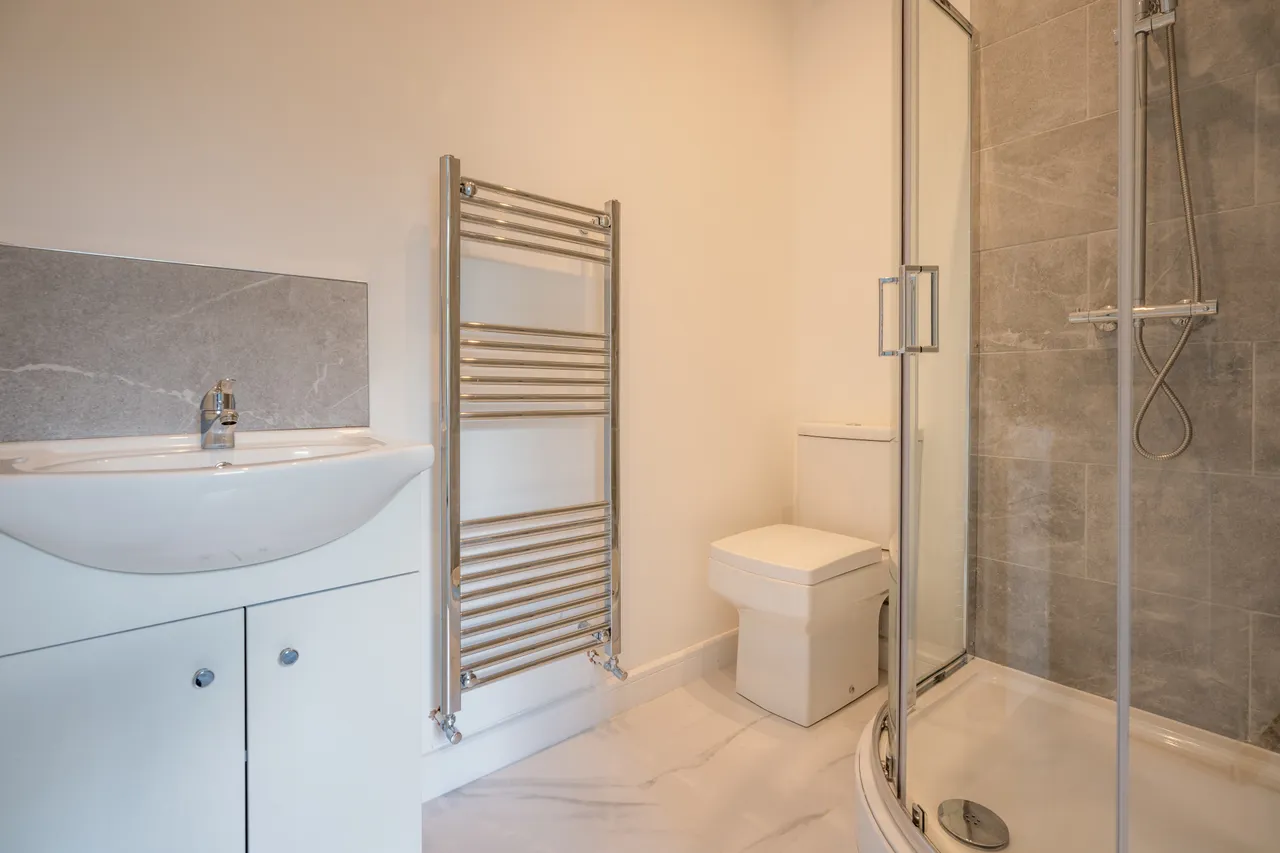 Conway Road, LL34, photo 3