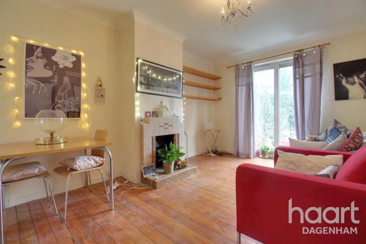 Bennetts Castle Lane, Dagenham, RM8, photo 7