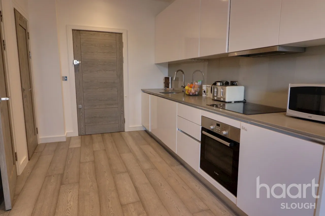 Bath Road, Slough, SL1, photo 4
