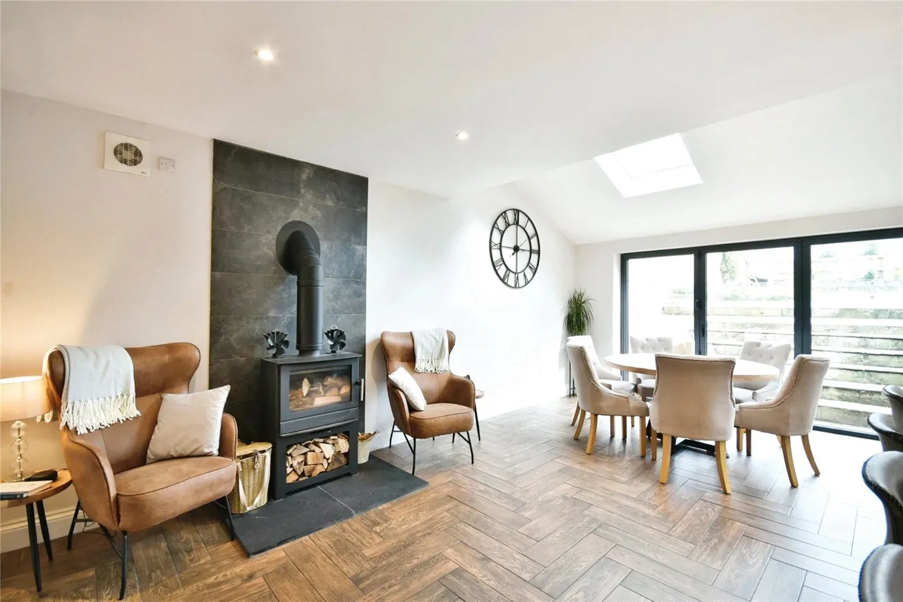 Buxton Road, Newtown, Disley, Stockport, SK12, photo 2