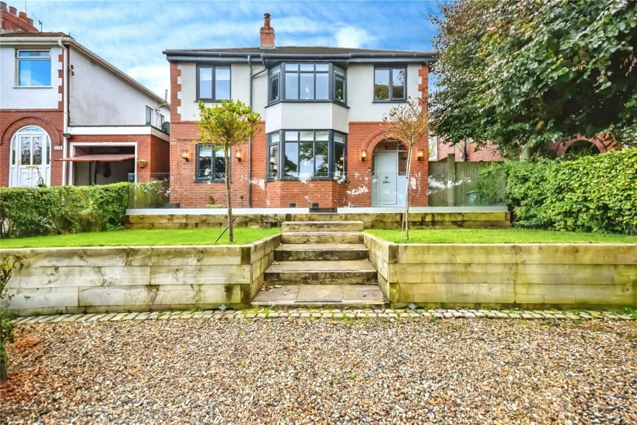 4 bed house for sale — Buxton Road, Newtown, Disley, Stockport, SK12