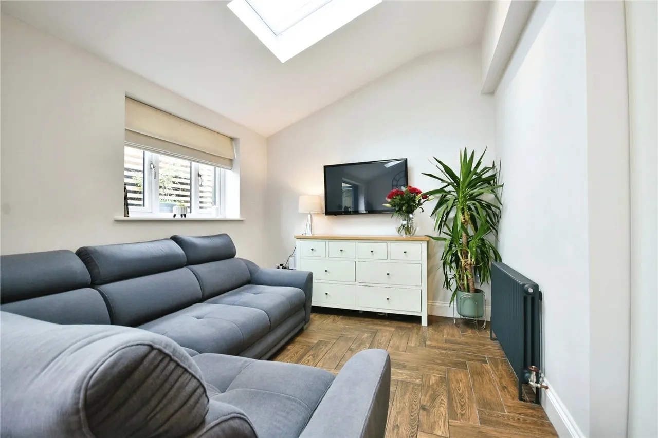 Buxton Road, Newtown, Disley, Stockport, SK12, photo 5