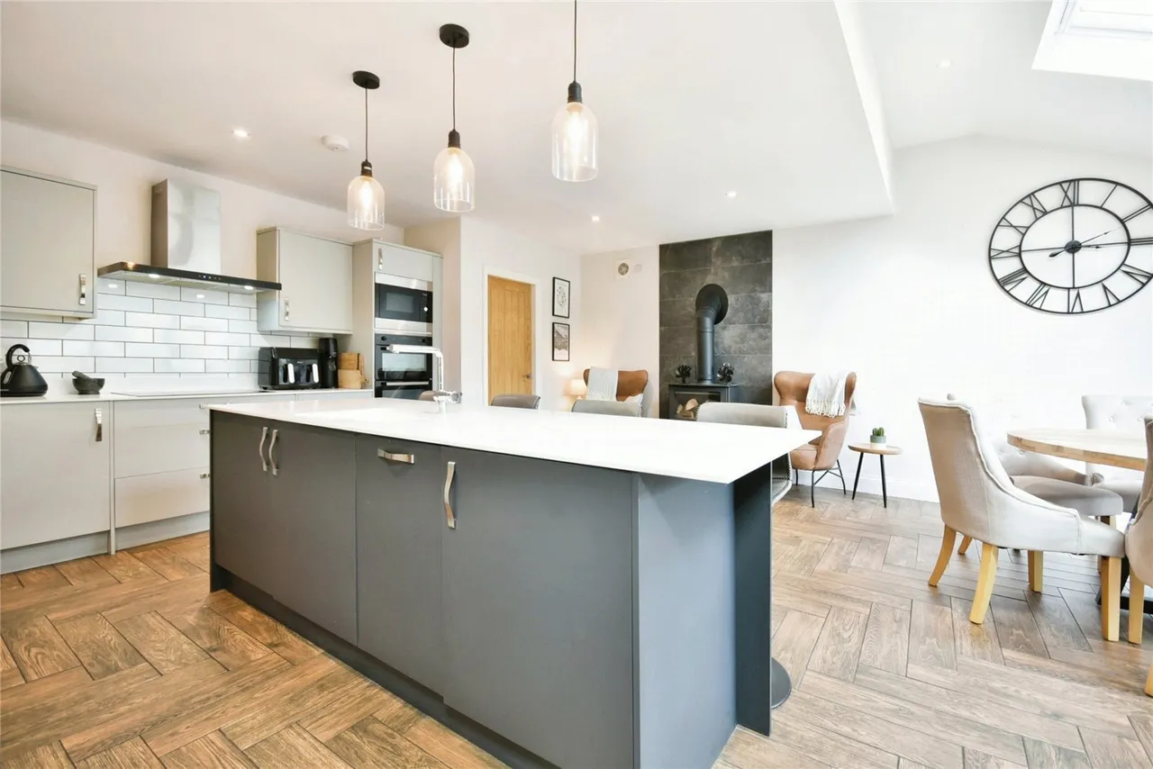 Buxton Road, Newtown, Disley, Stockport, SK12, photo 6