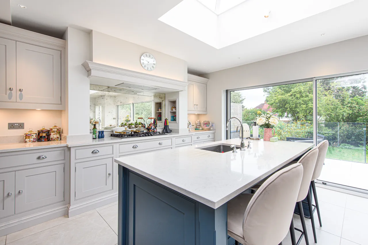 14 Sandringham Gardens, London, photo 9