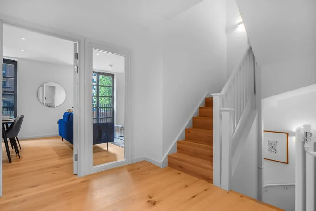 Orchard Place, Goodluck Hope, E14, photo 13