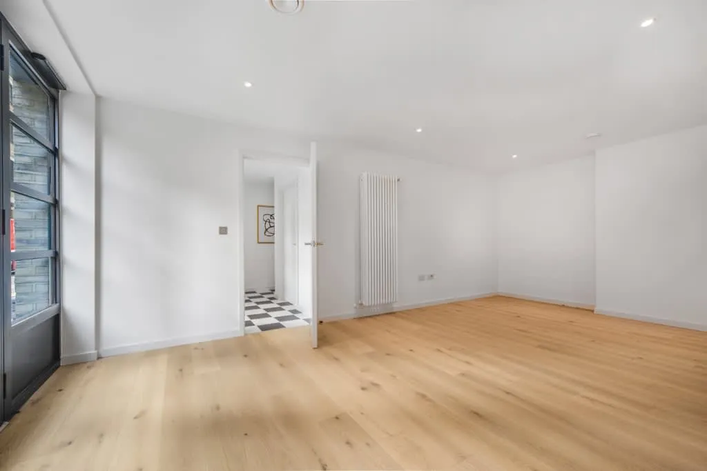 Orchard Place, Goodluck Hope, E14, photo 28