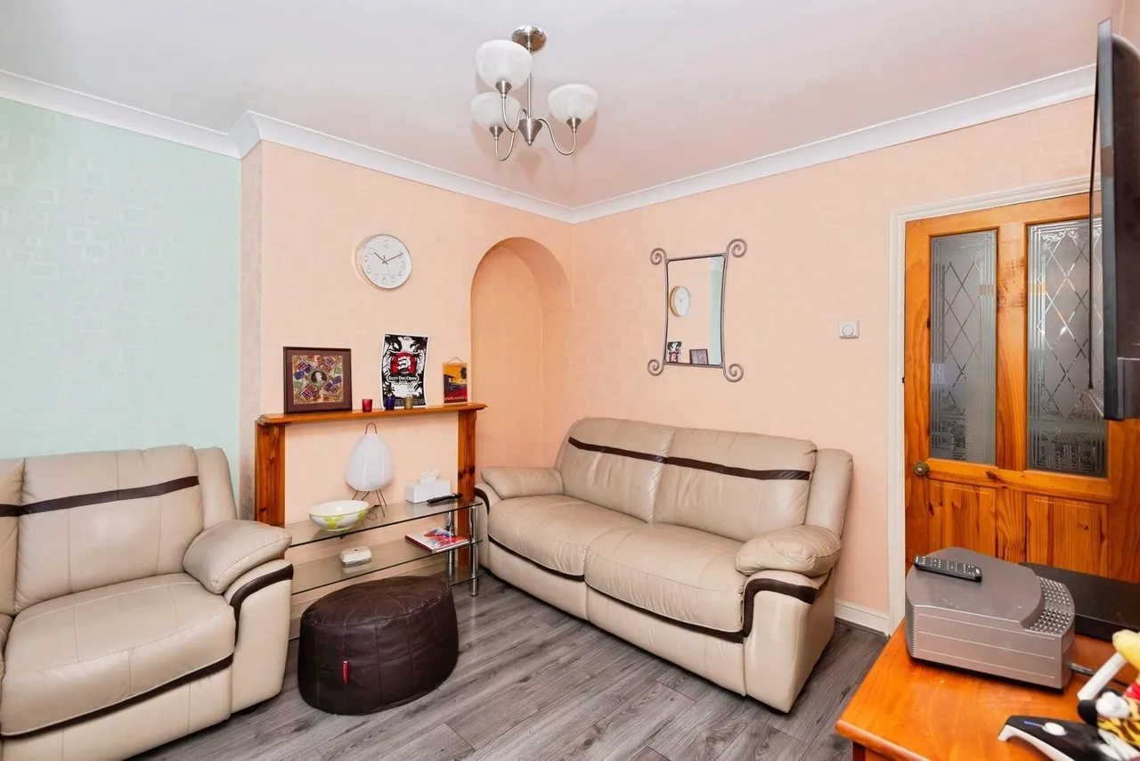 Whiting Avenue, Barking, IG11, photo 5