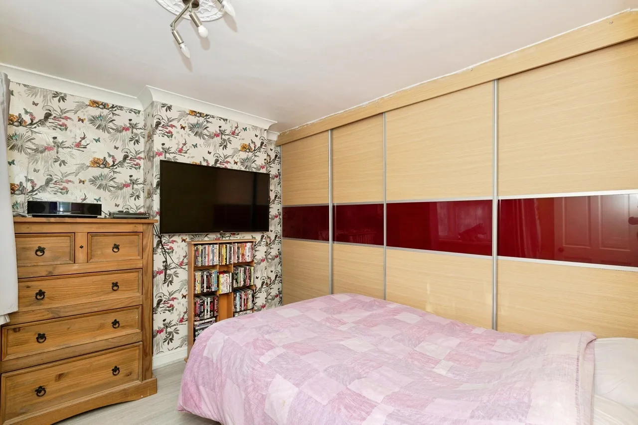 Whiting Avenue, Barking, IG11, photo 10