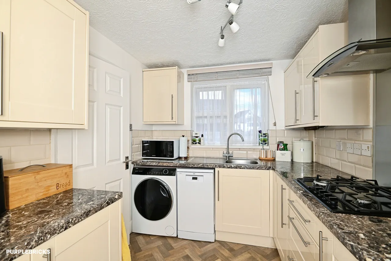 Orchid Close, Sheerness, ME12, photo 5
