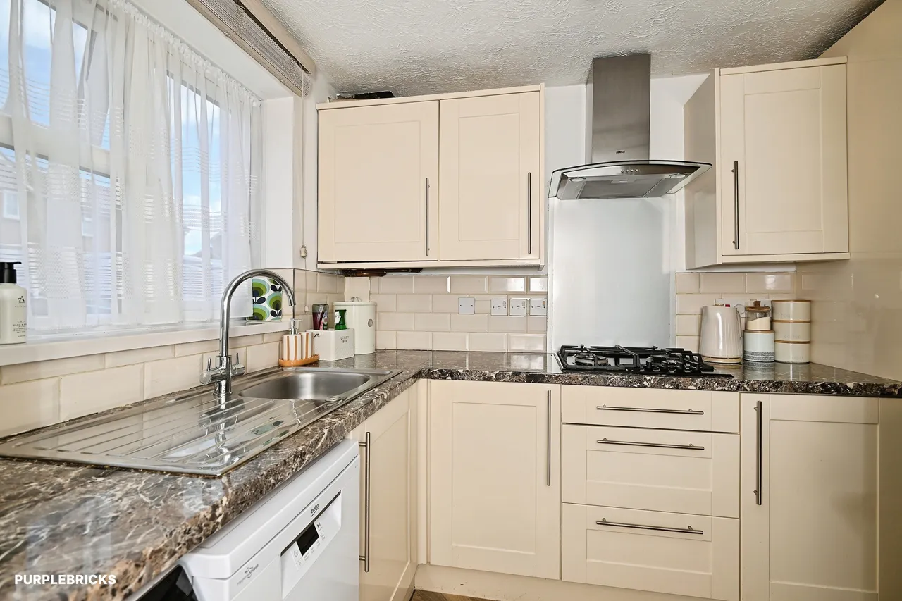 Orchid Close, Sheerness, ME12, photo 6