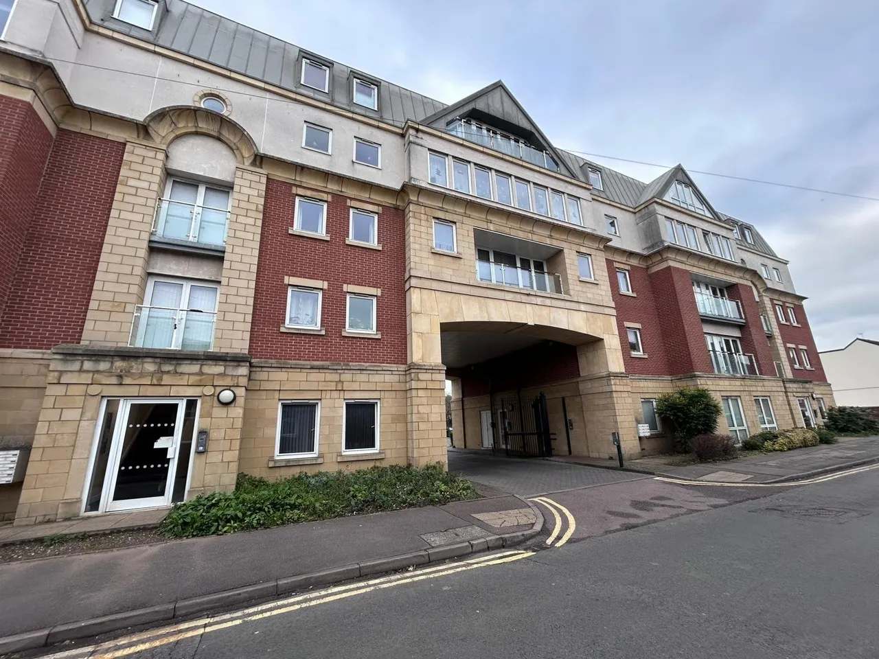 Curzon Street, Burton-on-Trent, DE14, photo 8